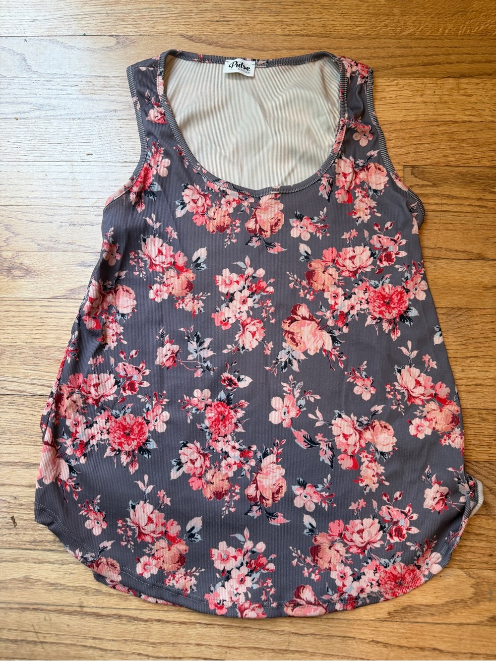 Floral Scoop Neck Tank Top - NWT